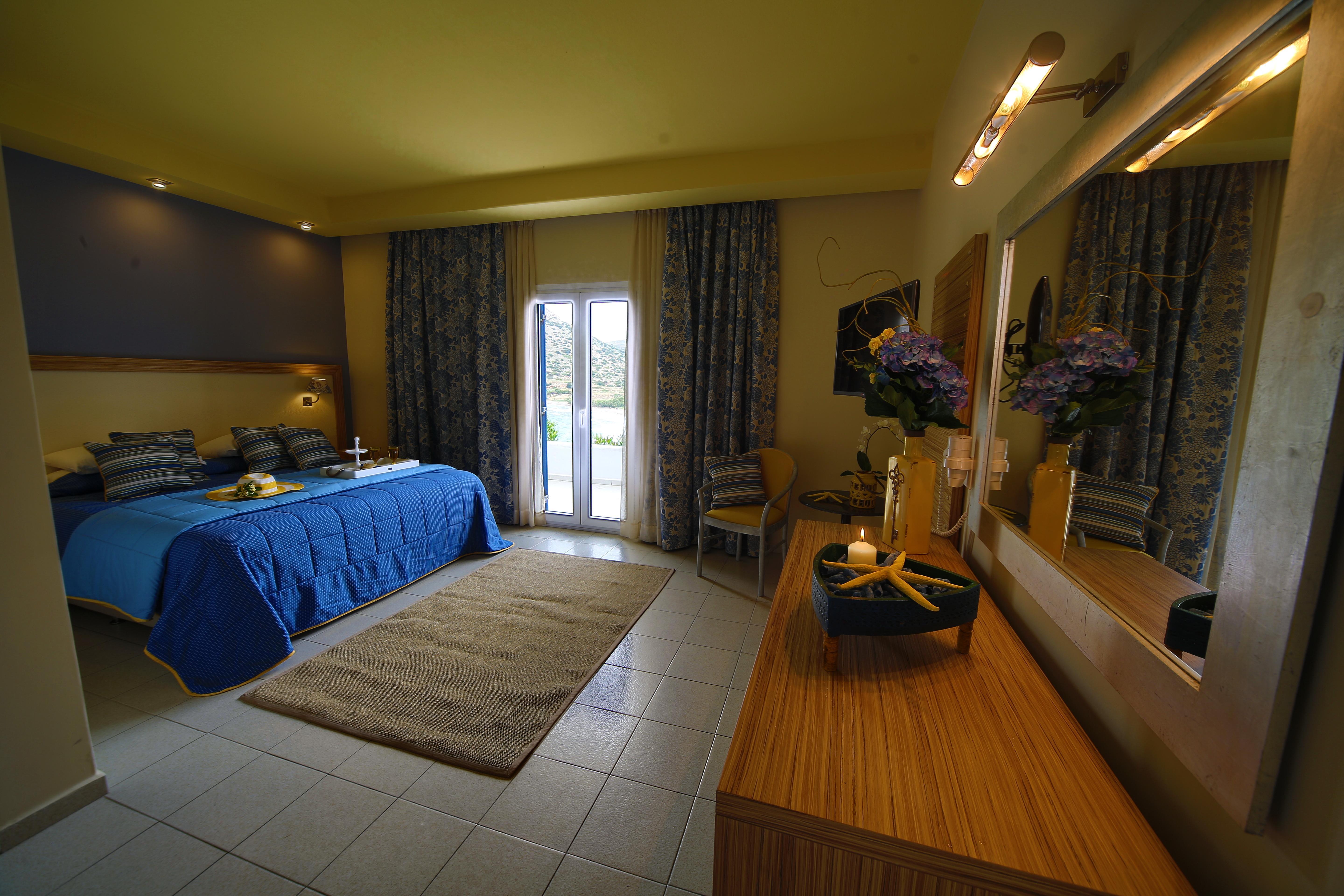 Dolphin Bay Seaside Resort & Suites ガリッサス エクステリア 写真