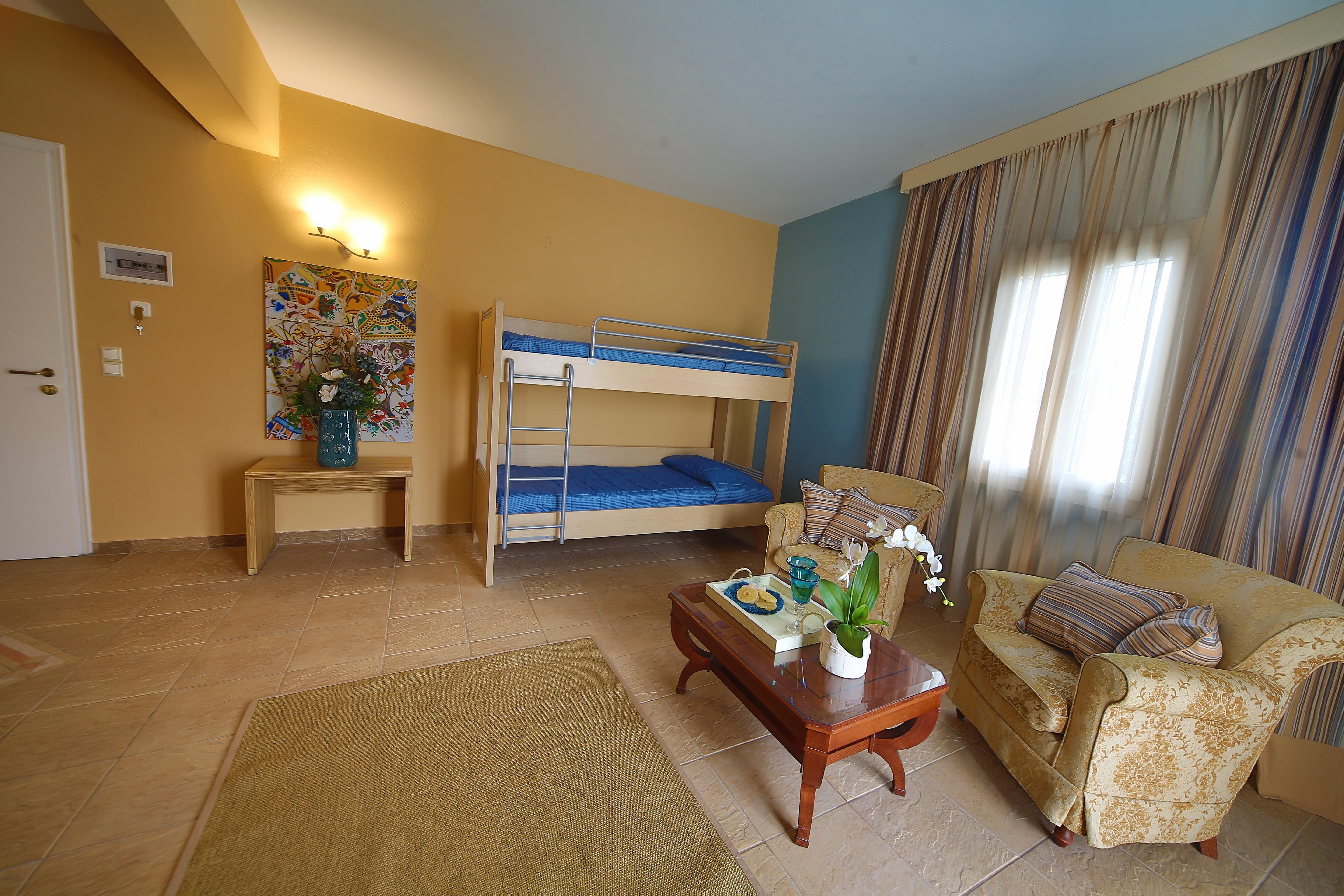 Dolphin Bay Seaside Resort & Suites ガリッサス エクステリア 写真