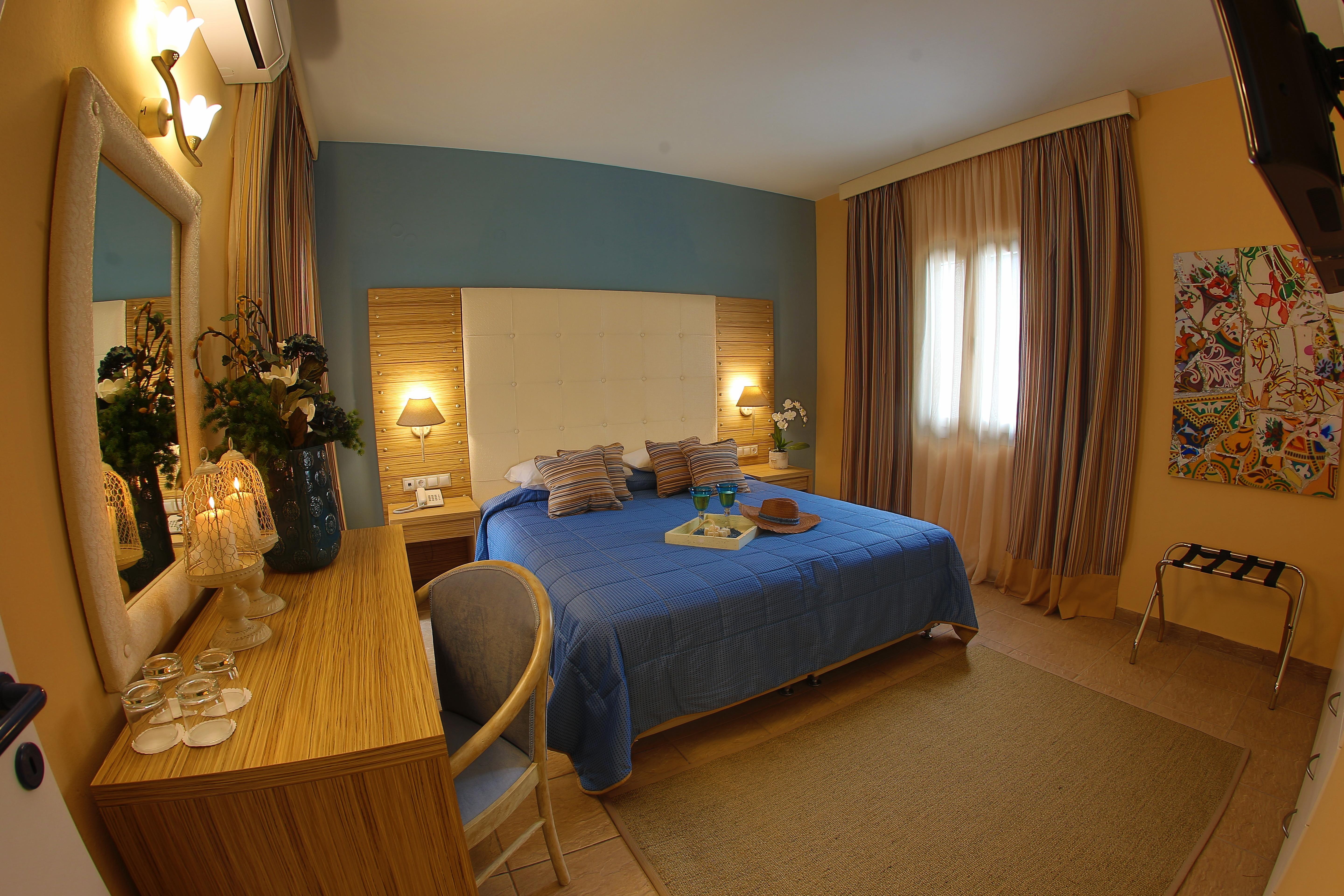 Dolphin Bay Seaside Resort & Suites ガリッサス エクステリア 写真